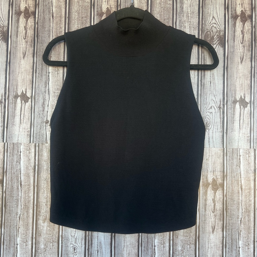 House of Harlow 1960 Black Sleeveless‎ turtleneck Women's Top